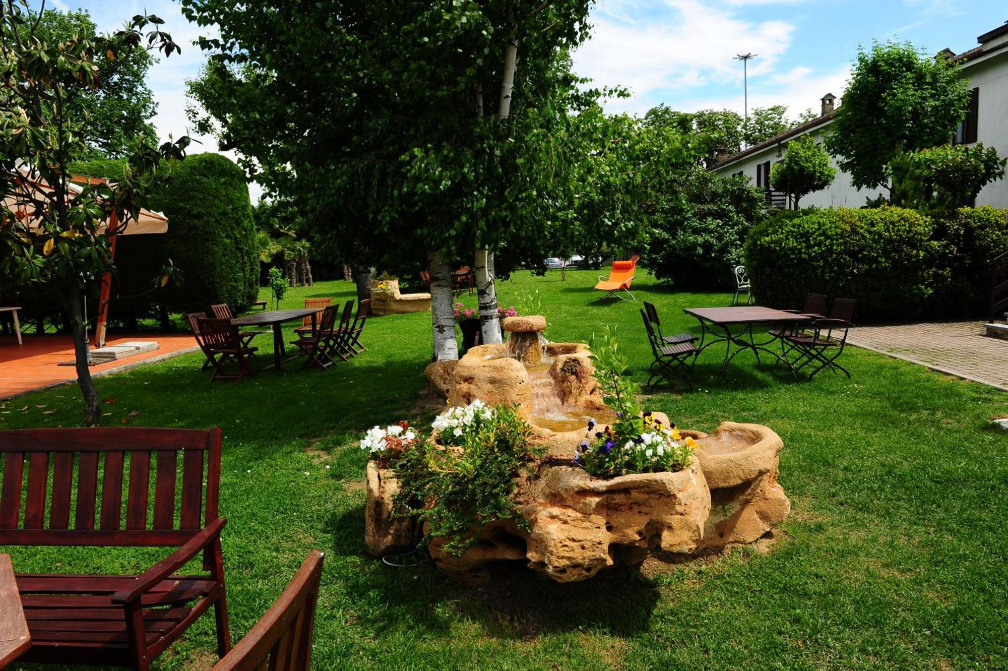 Il Carrettino Country Hotel Tortona Exterior photo